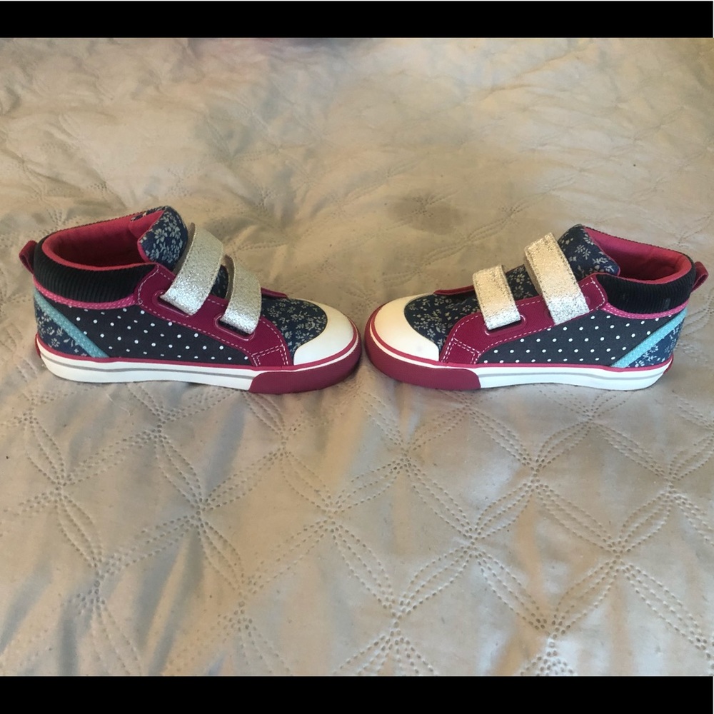 Velcro Tennis Shoes - never worn